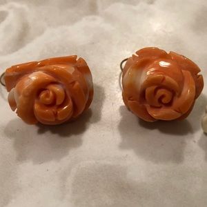 Vintage rose earrings